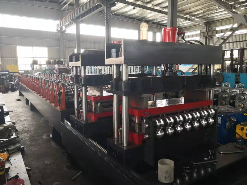 Construction Enclosures or guardrails making machine